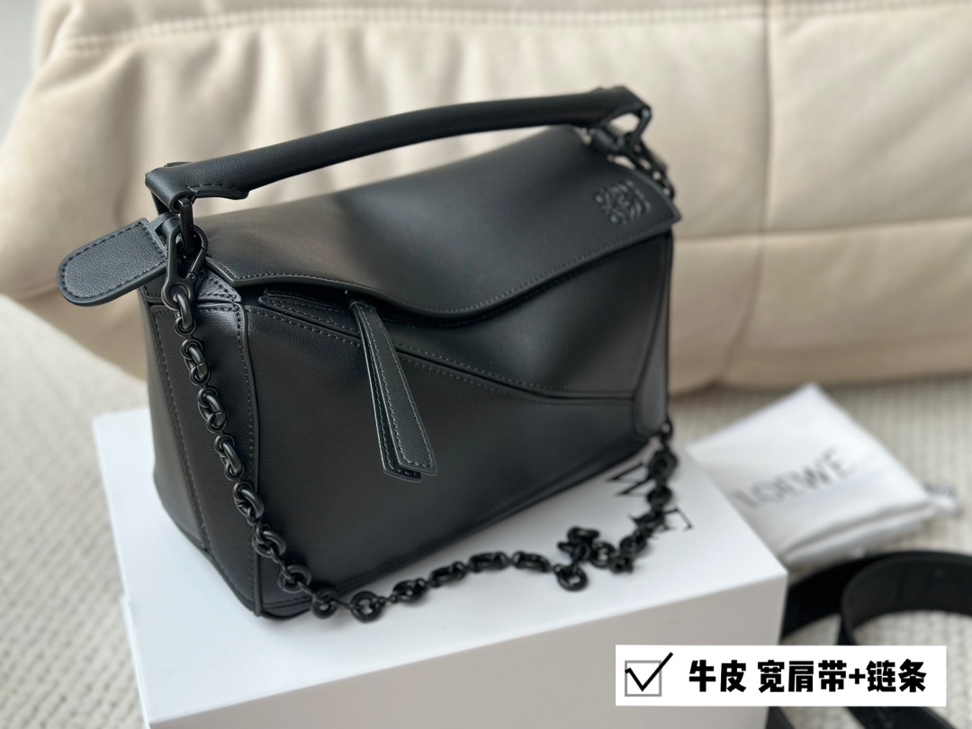 CHANEL Mini Flap Bag Mini Matelasse Chain Shoulder Bag Black