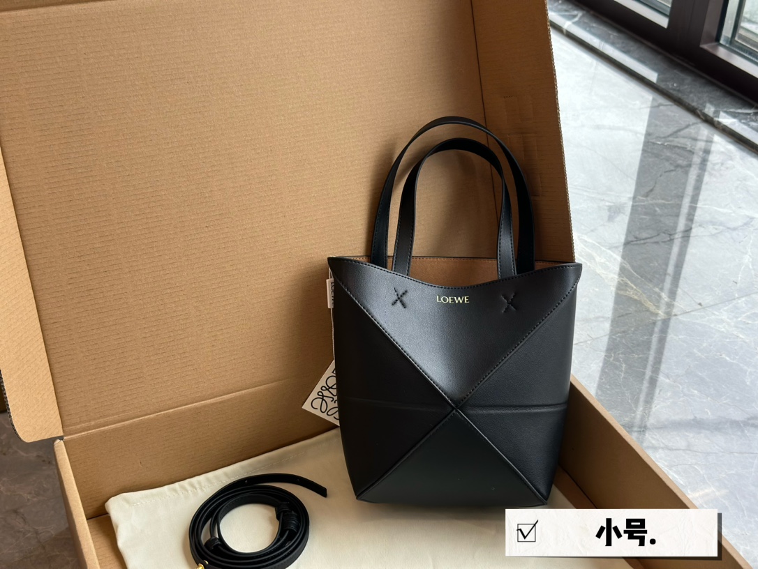 HERMES Evelyn TPM W◻︎ (2024) Black GD Hardware #840