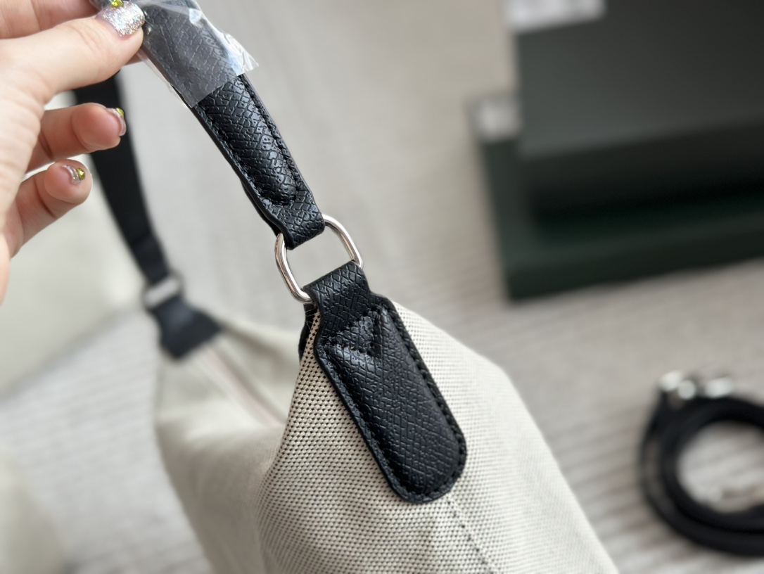 Practical 22*18cm Longchamp Lunch Box for Spring and Summer Use - 图片 4