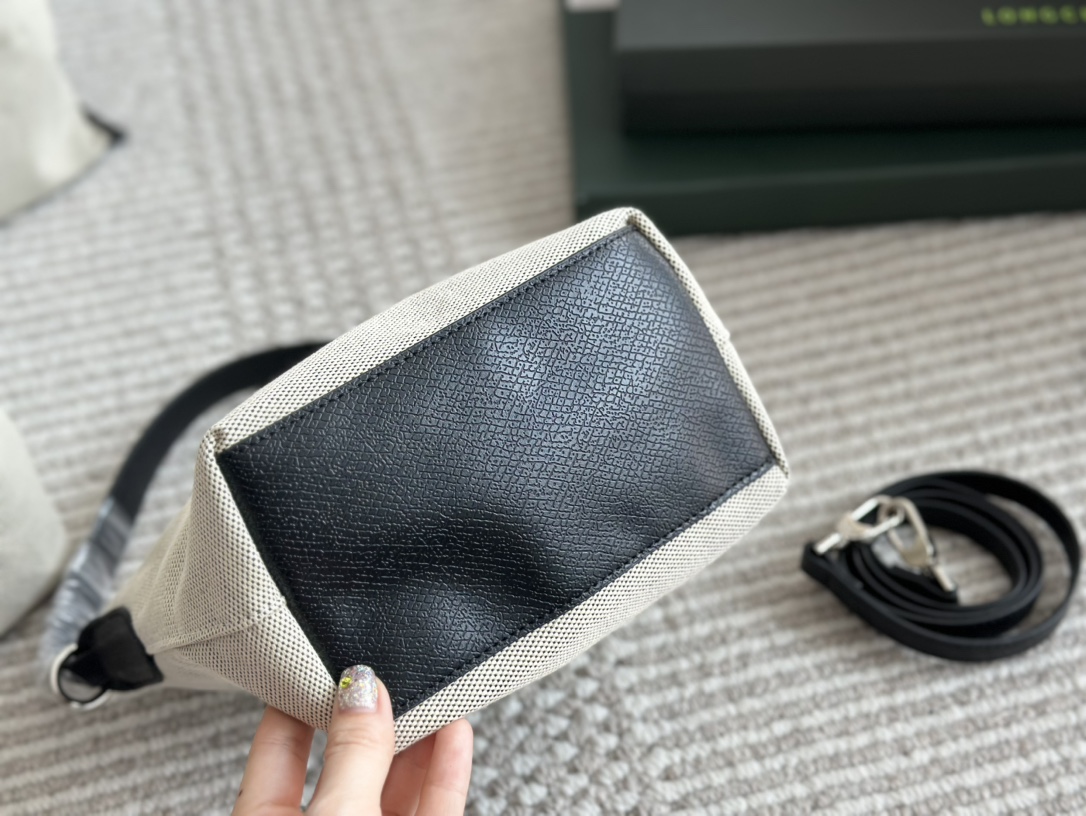 Practical Longchamp Bucket Bag in 19*20cm Size: Perfect for Spring and Summer - 图片 6