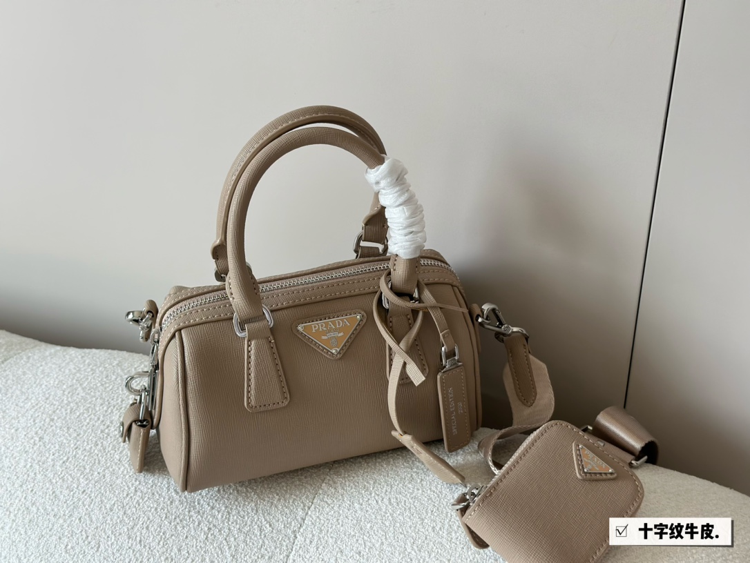 Fake Cheap best online
 Prada Bags Handbags Top Sale
 Cowhide