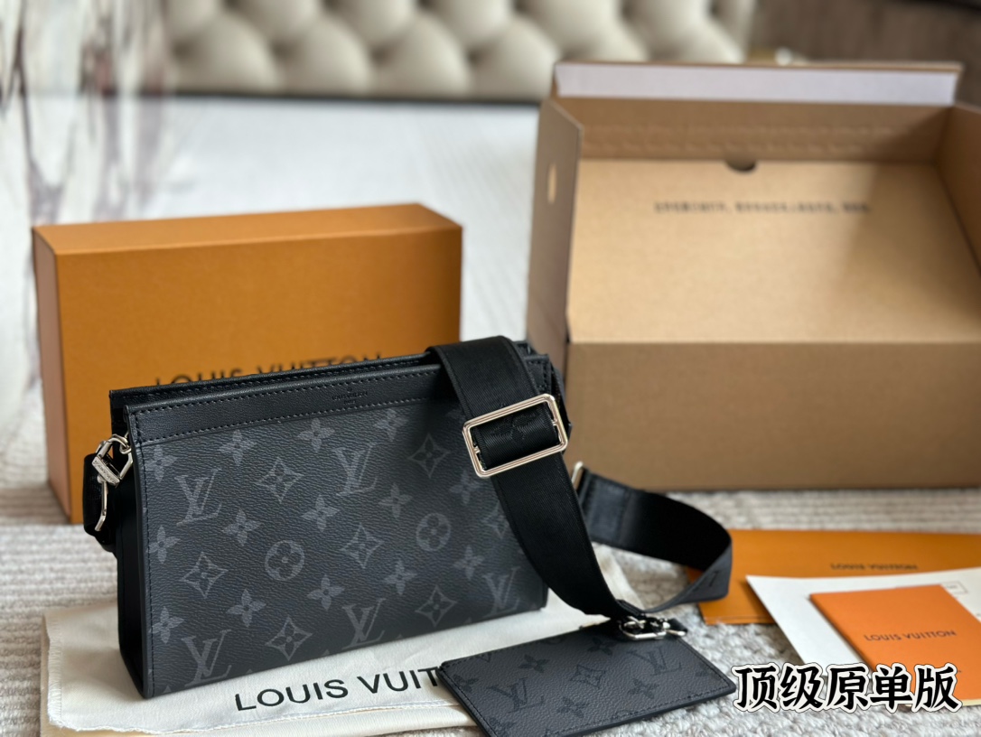 Louis Vuitton Taschen Kupplungsbeutel Kosmetiktaschen Umhängetaschen  & Schultertaschen Unisex