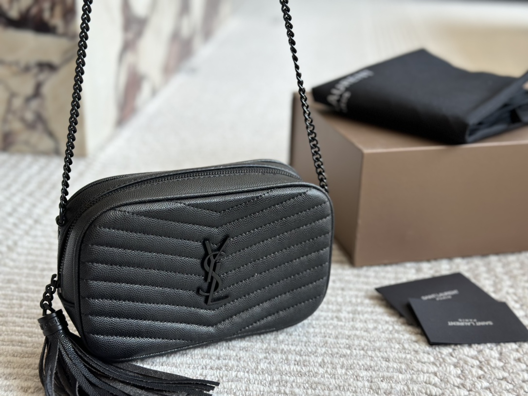 Yves Saint Laurent Taschen Kamerataschen Schwarz Weiß Ketten