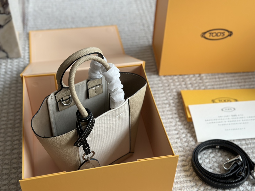 TODS Bucket Bag: Cute and Convenient Box with Hands, 27×17 cm Size - 图片 3