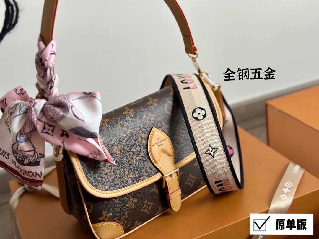 Louis Vuitton Taschen Umhängetaschen  & Schultertaschen Vintage Baguette