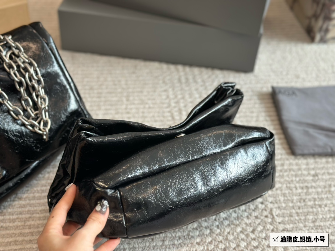 Balenciaga bag Oil wax leather with box — photo 7