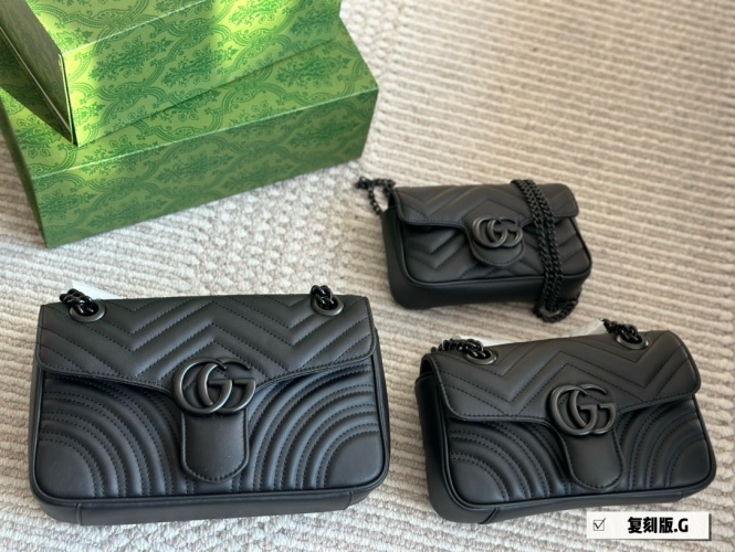 Gucci Marmont Black Leather Shoulder Bag - Classic & Versatile 1 Gucci Marmont Black Leather Shoulder Bag - Classic & Versatile