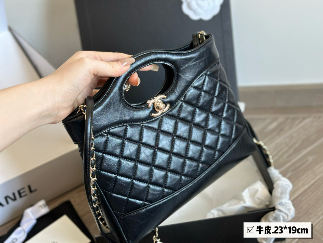 💰190 Viene fornito con scatola, dimensioni della pelle bovina: 23*19 cm Xiaoxiangjia 23a Vale la pena acquistare la mini borsa 31 e ha reinciso la nuova borsa 31 in formato mini Chi può resistere, i veri fan di Xiaoxiang la compreranno sicuramente! borsa!