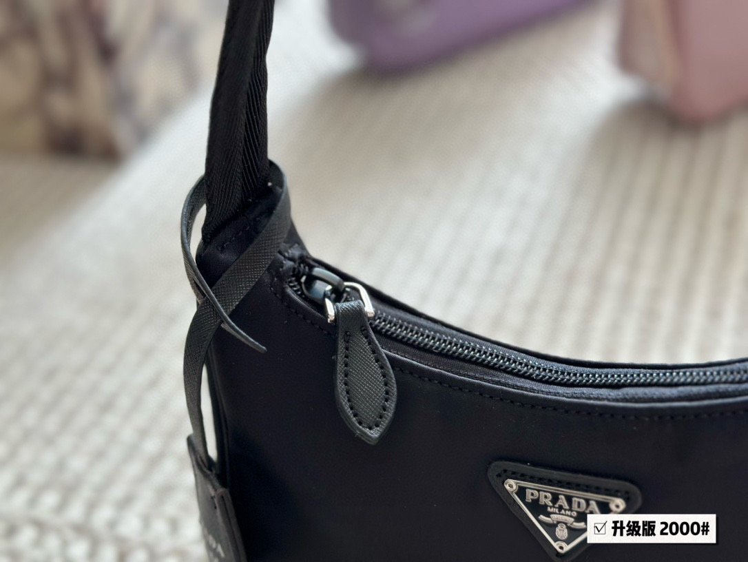Prada Re-Edition 2000 Nylon Mini Hobo Bag - Black, 22*13cm 5 i1740995984085 697 0 3