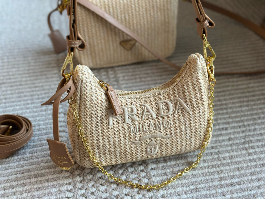Prada hobo straw underarm bag 20x12cm perfect design and complete packaging