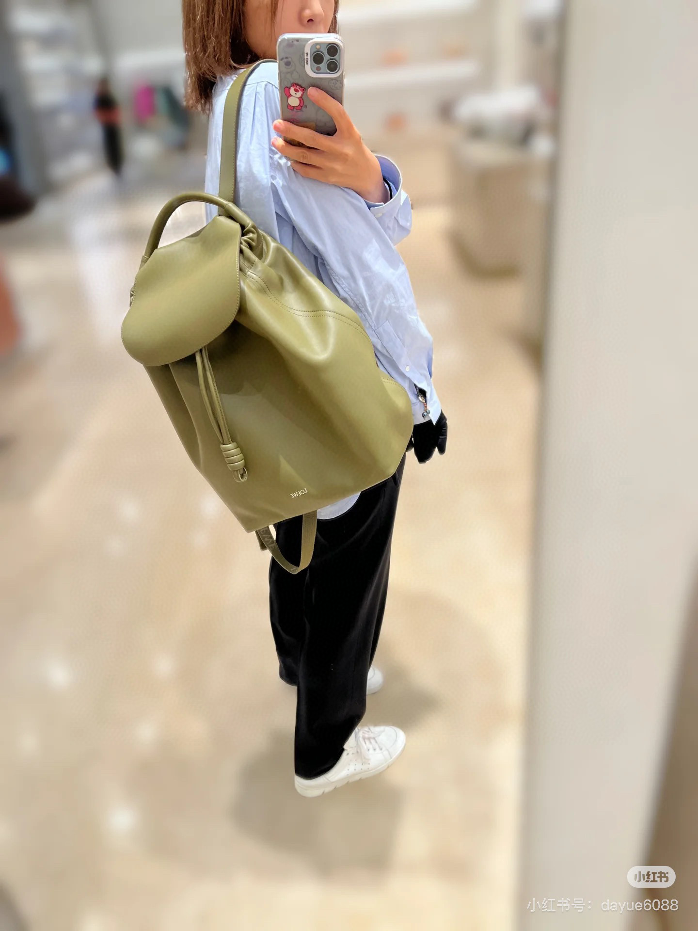Loewe Classic Brown Standard everyday