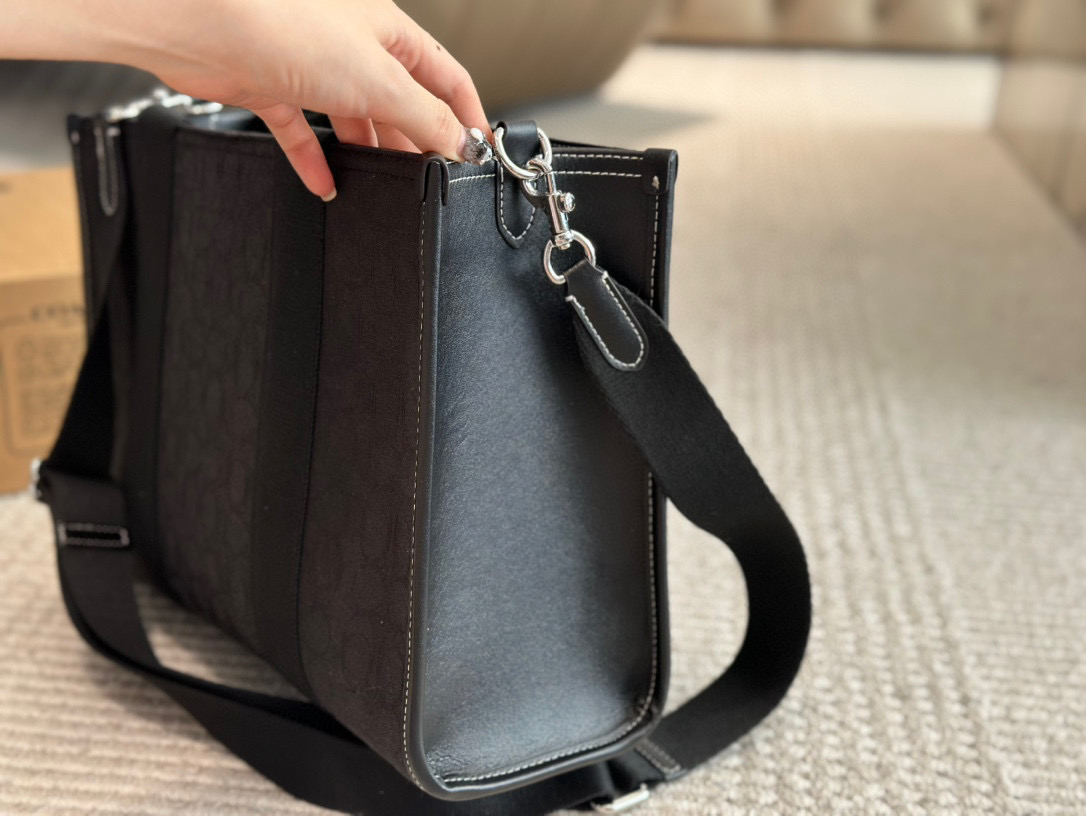 Coach Bolso Tote con Logo Clásico, 35 x 27 cm 3 i1746351967054 3902 0 1