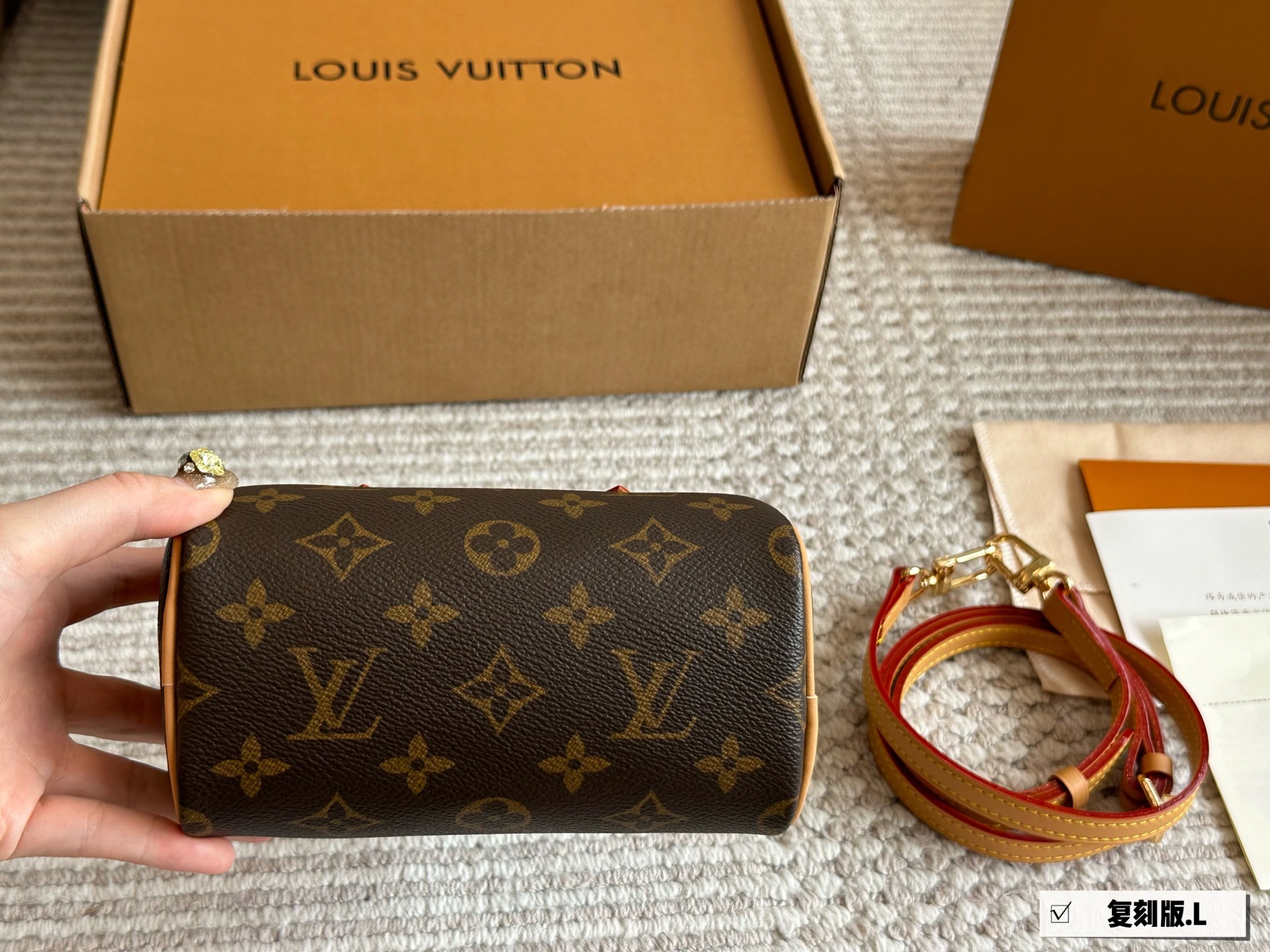 Louis Vuitton Speedy Nano - Bolso Clásico con Correa Ajustable 6 i1746352735099 3029 0 4