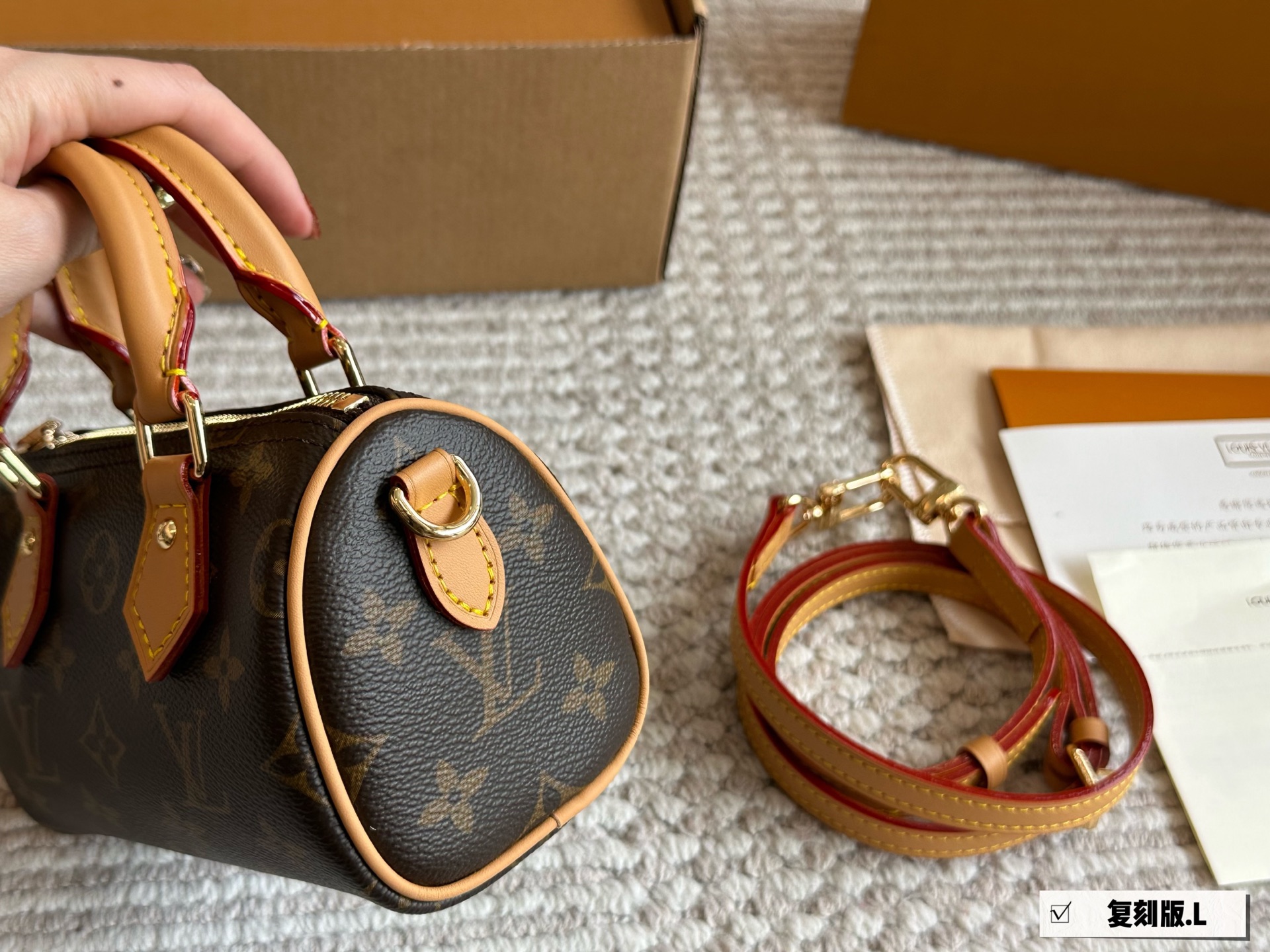 Louis Vuitton Speedy Nano - Bolso Clásico con Correa Ajustable 4 i1746352739127 8073 0 2