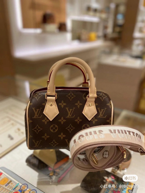 Louis Vuitton Speedy 20 Handbag M46222, Monogram, Crossbody Strap, New 1 Louis Vuitton Speedy 20 Handbag M46222, Monogram, Crossbody Strap, New