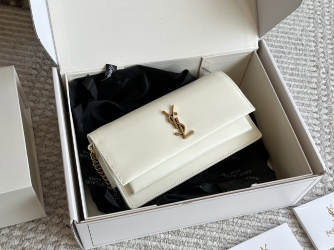 Yves Saint Laurent Sunset Chain Wallet in White Leather, 24cm 1 Yves Saint Laurent Sunset Chain Wallet in White Leather, 24cm
