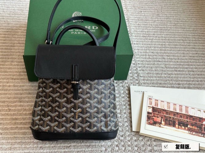 Goyard Alpin Mini Backpack Lightweight Versatile - 20*23cm 1 Goyard Alpin Mini Backpack Lightweight Versatile - 20*23cm