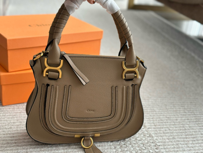 Chloé Marcie Saddle Bag Top Handle in Grained Calfskin Leather,30*24 cm 1 Chloé Marcie Saddle Bag Top Handle in Grained Calfskin Leather,30*24 cm