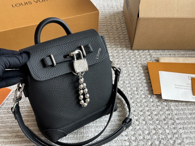 Louis Vuitton Colorado Leather Steamer 15 Handbag - Compact & Stylish 1 Louis Vuitton Colorado Leather Steamer 15 Handbag - Compact & Stylish