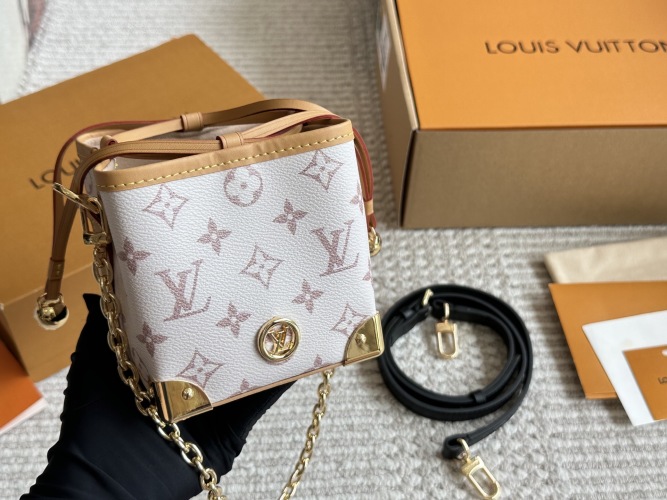 Louis Vuitton Noe Purse Mini Cute Crossbody Box Bag, Adjustable Straps 1 Louis Vuitton Noe Purse Mini Cute Crossbody Box Bag, Adjustable Straps