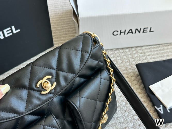 Chanel 24P Hobo Bag: Soft Leather, Lightweight, Comfortable & Stylish 1 Chanel 24P Hobo Bag: Soft Leather, Lightweight, Comfortable & Stylish