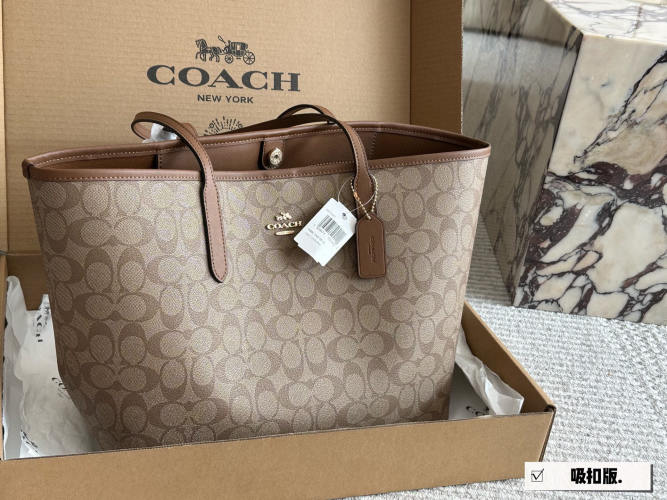 COACH City Tote Bag Classic Logo Handbag Shopping Bag - Limited Edition 1 COACH City Tote Bag Classic Logo Handbag Shopping Bag - Limited Edition