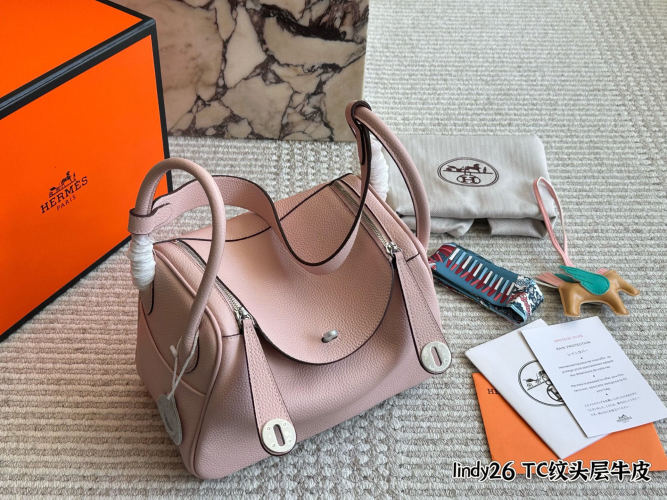 Hermes Lindy 26 Handbag TC Leather Pink, Crossbody Shoulder Bag, Full Set 1 Hermes Lindy 26 Handbag TC Leather Pink, Crossbody Shoulder Bag, Full Set