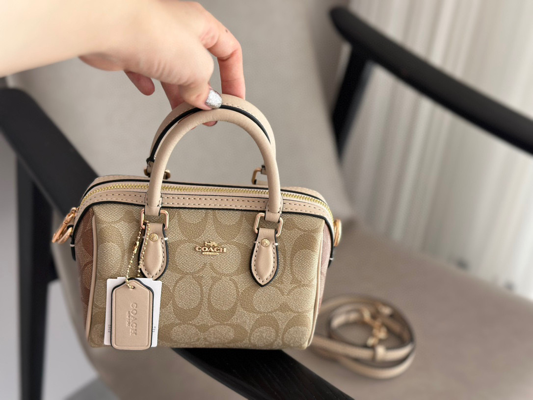 COACH Mini Boston Pillow Bag 23ss - Small Size, Big Capacity