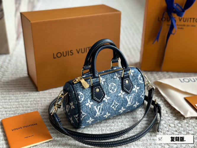 Louis Vuitton Nano Speedy Denim Bag, 16*10cm, Crossbody Bag, Cute Handbag 1 Louis Vuitton Nano Speedy Denim Bag, 16*10cm, Crossbody Bag, Cute Handbag