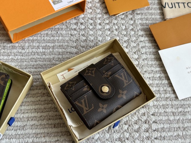 Louis Vuitton Card Holder Wallet - Stylish & Functional Compact Design 1 Louis Vuitton Card Holder Wallet - Stylish & Functional Compact Design