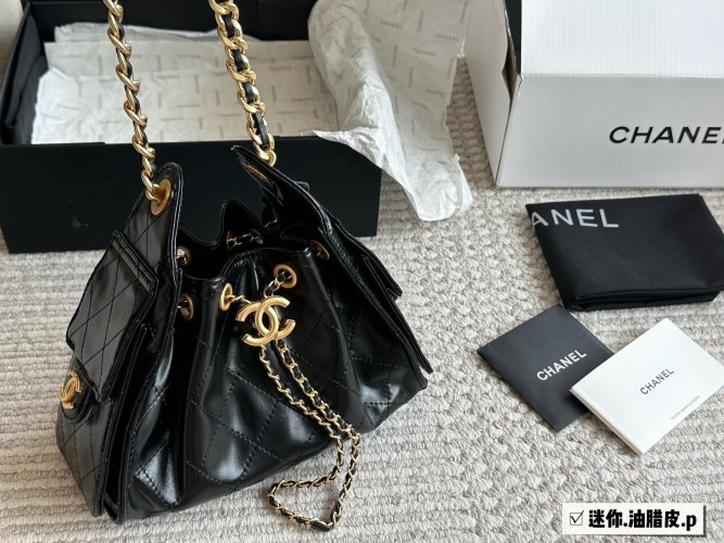Chanel 25s Hobo Mini Bag, Caviar Leather, Gold Hardware - Stylish & Compact 1 Chanel 25s Hobo Mini Bag, Caviar Leather, Gold Hardware - Stylish & Compact