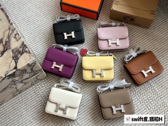 Hermes Swift Leather Handbag with Silver Hardware, 19*15cm 1 Hermes Swift Leather Handbag with Silver Hardware, 19*15cm