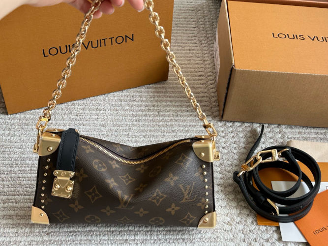 Louis Vuitton Side Trunk 2025 Early Spring Small Box Bag - Monogram 1 Louis Vuitton Side Trunk 2025 Early Spring Small Box Bag - Monogram