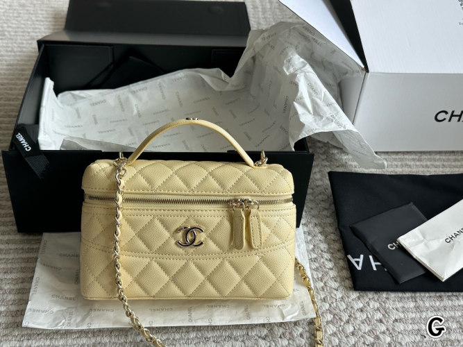 תיק יד איקוני קטן Chanel 25c בצבע מפונק בצבע מפונק בסגנון 1 תיק יד איקוני קטן Chanel 25c בצבע מפונק בצבע מפונק בסגנון