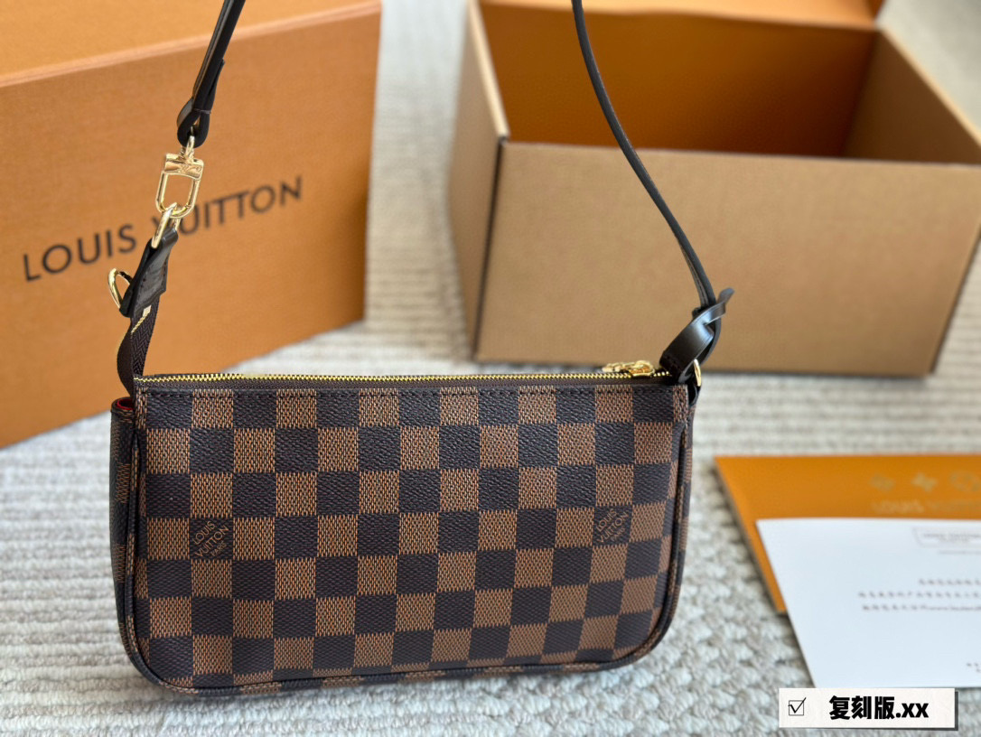 Louis Vuitton Damier Ebene Canvas Pochette Accessories Bag