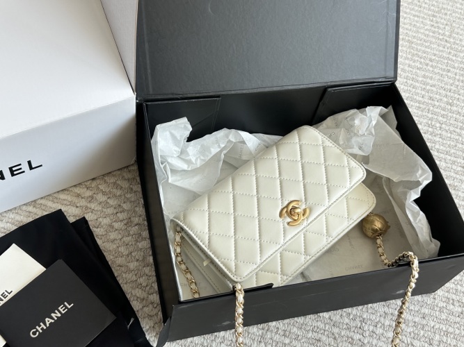 Elegant White Chanel WOC Wallet on Chain with Golden Ball and Lambskin 1 Elegant White Chanel WOC Wallet on Chain with Golden Ball and Lambskin