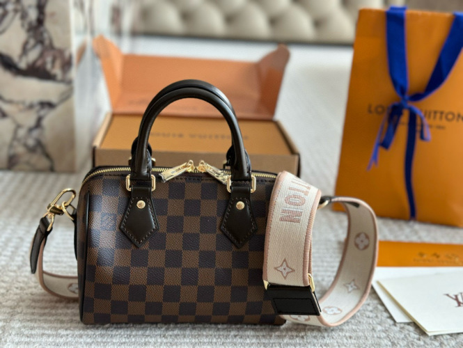 Louis Vuitton Speedy Bandouliere 20 Damier Ebene Canvas Handbag N40489 1 Louis Vuitton Speedy Bandouliere 20 Damier Ebene Canvas Handbag N40489
