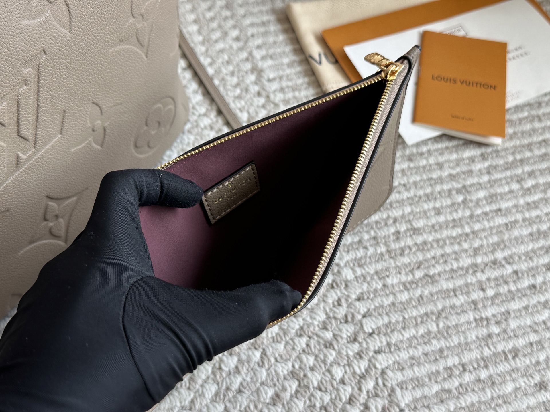 Louis Vuitton Neverfull Bolso Tote Empreinte Cuero con Estuche Desmontable 10 i1757752306539 240 0 8