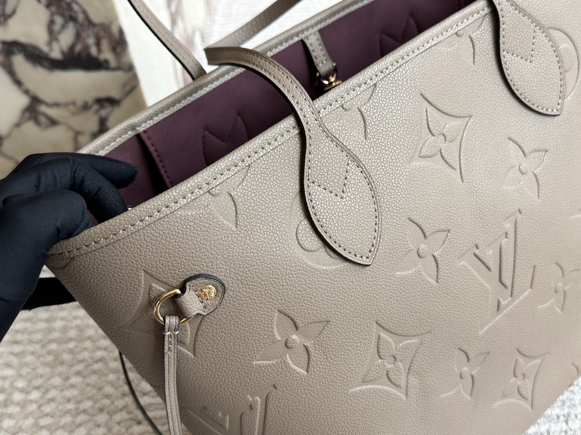 Louis Vuitton Neverfull Bolso Tote Empreinte Cuero con Estuche Desmontable 9 i1757752306670 9568 0 7