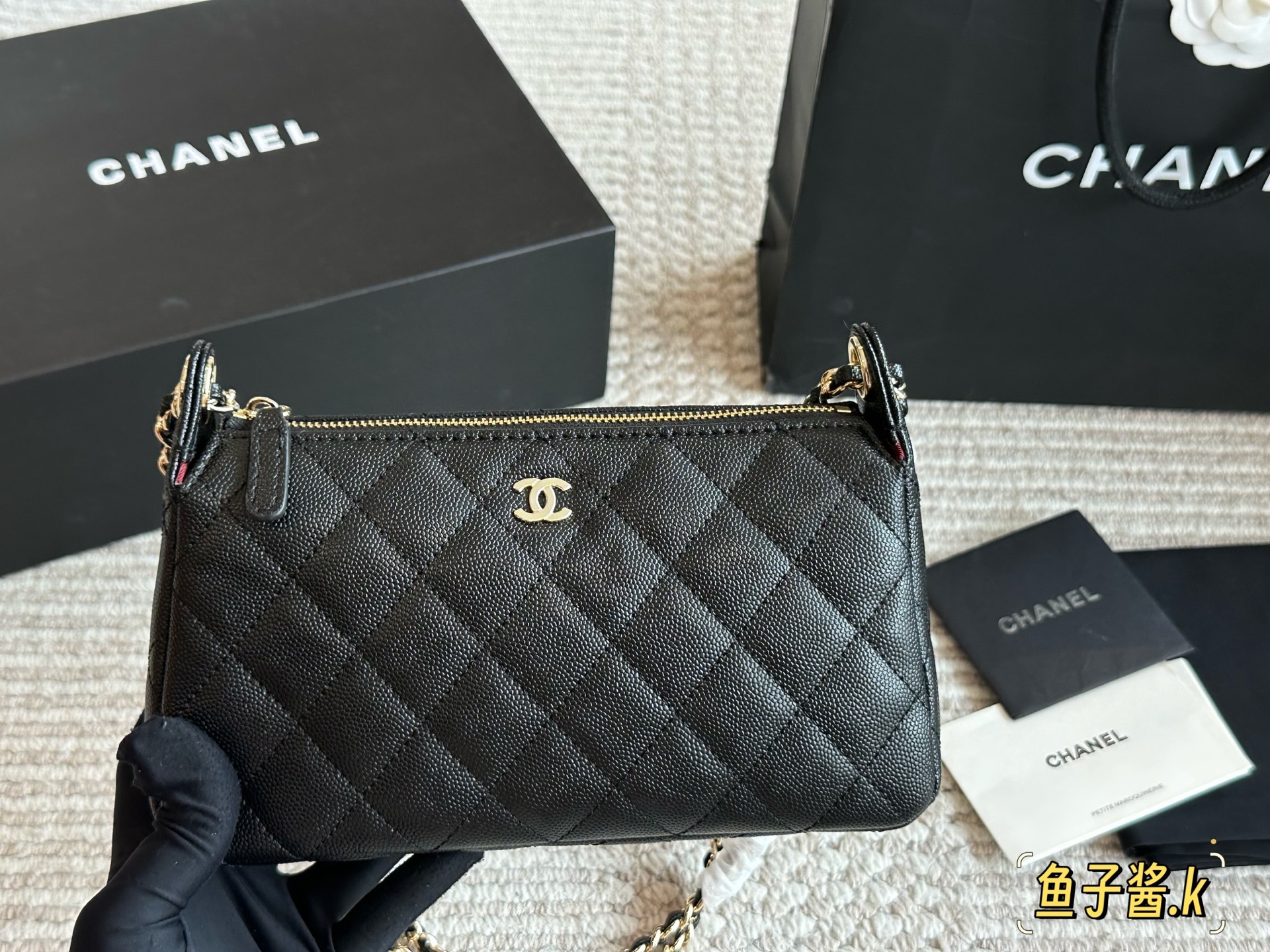 Elegante Bolso Chanel 25s: Un Clásico Atemporal con Múltiples Estilos 10 i1757863468505 6093 0 8