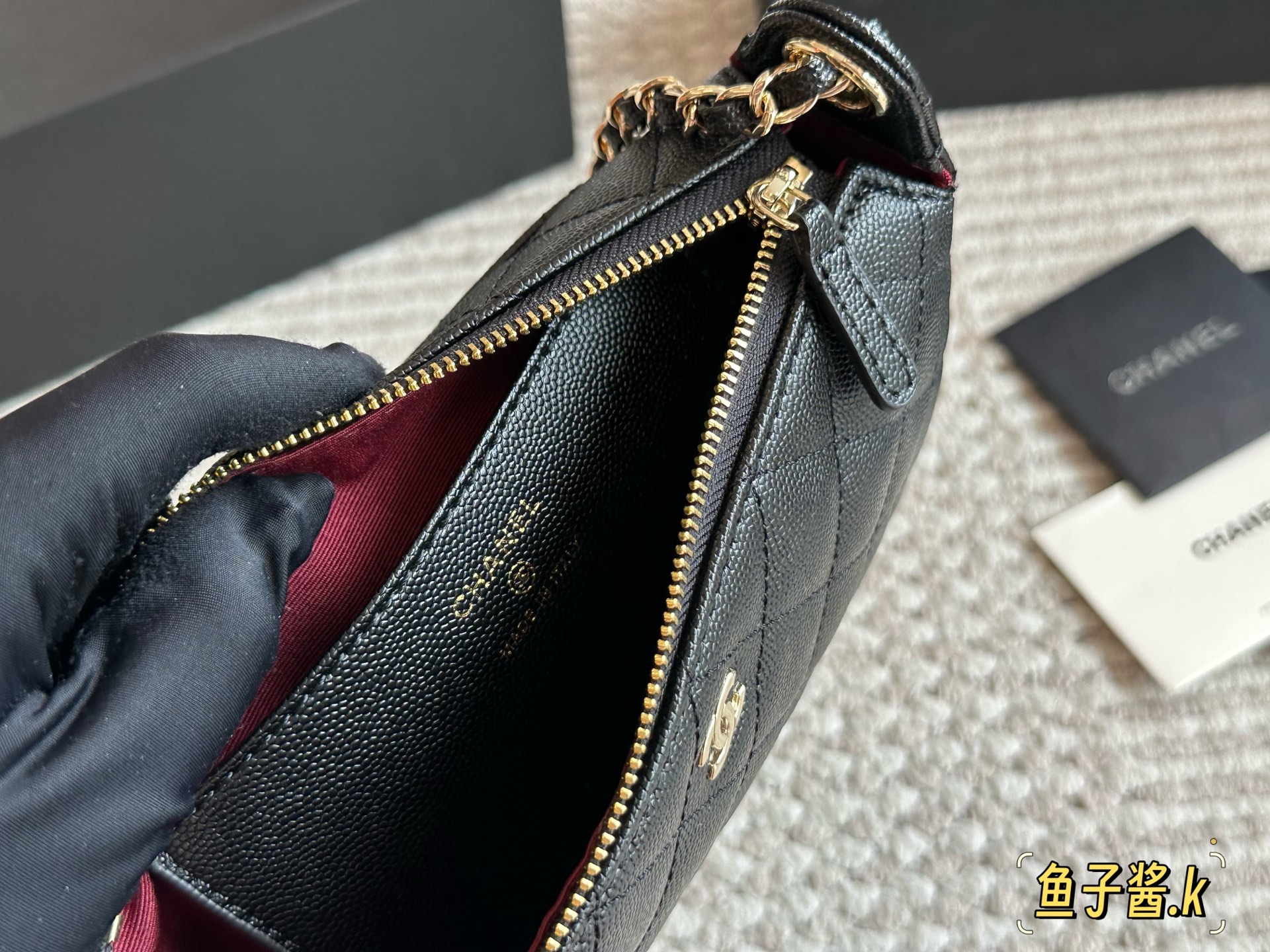 Elegante Bolso Chanel 25s: Un Clásico Atemporal con Múltiples Estilos 9 i1757863468509 5292 0 7