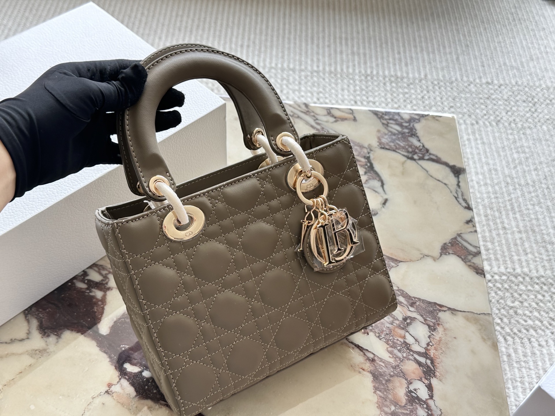 i1757921342870 961 0 5