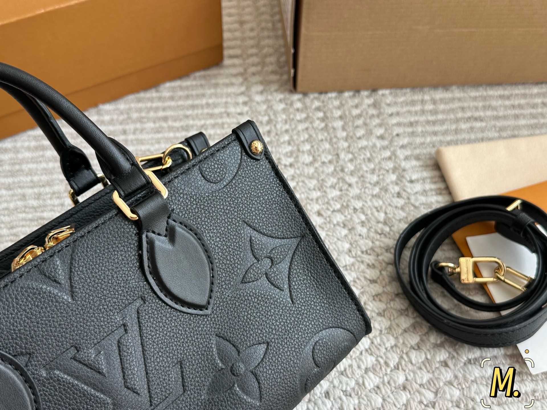 Louis Vuitton OnTheGo East West Bolso de Mano en Cuero Empreinte Negro 7 i1757933472759 32 0 5