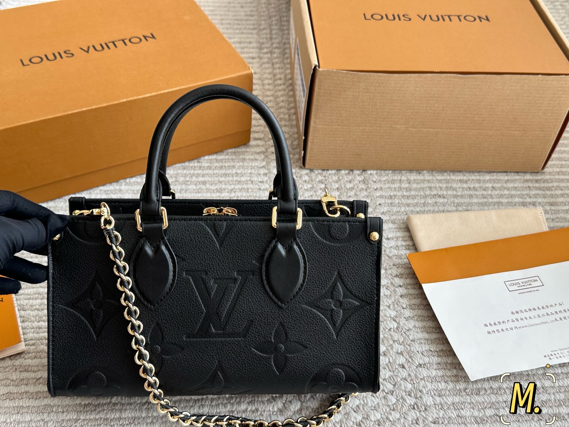 Louis Vuitton OnTheGo East West Bolso de Mano en Cuero Empreinte Negro 6 i1757933474039 2686 0 4