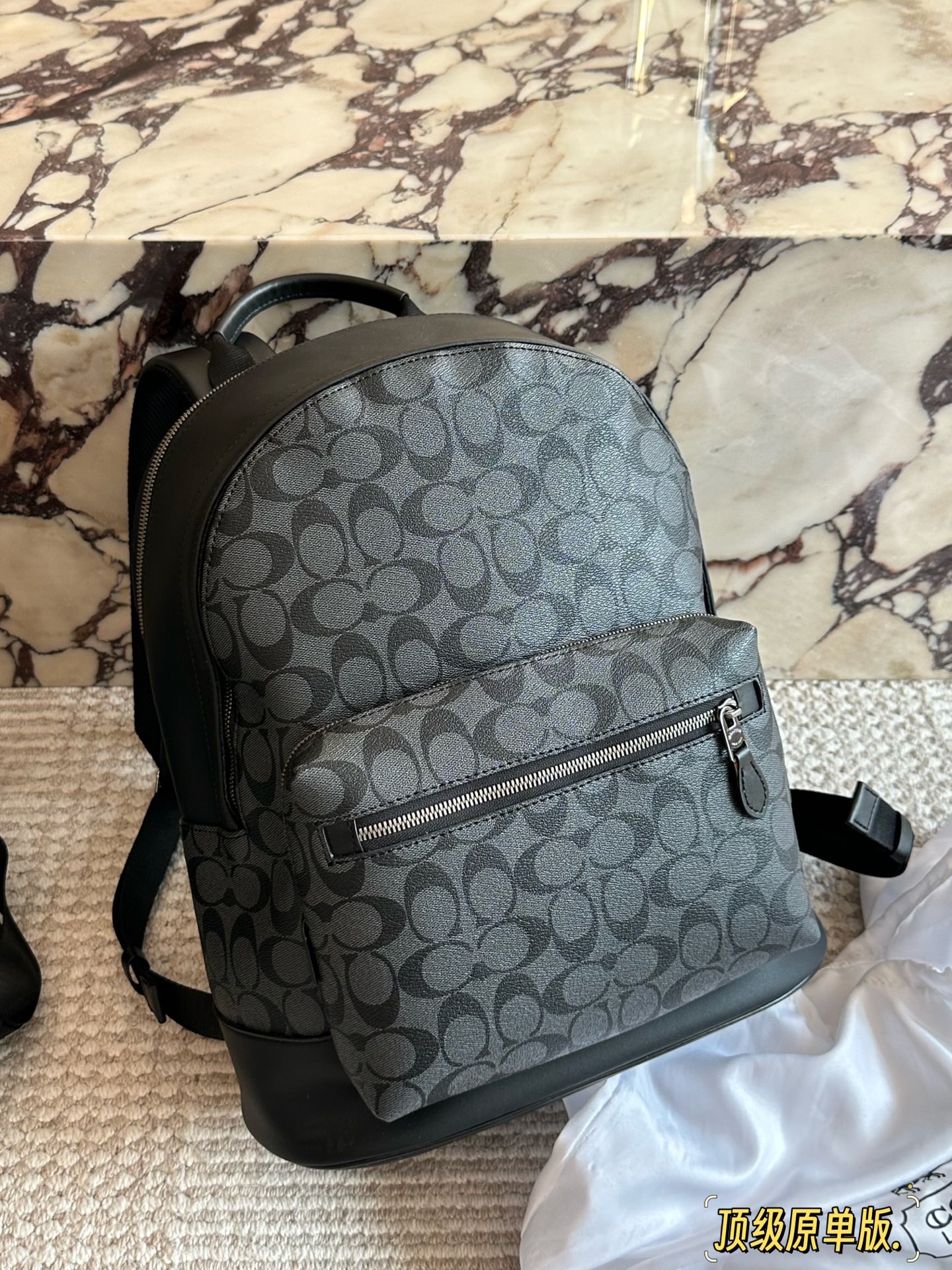 Sin caja, versión original de primera calidad. Tamaño: 32*41cm. ¡Mochila clásica de la marca C! | ¡La mochila clásica s…
