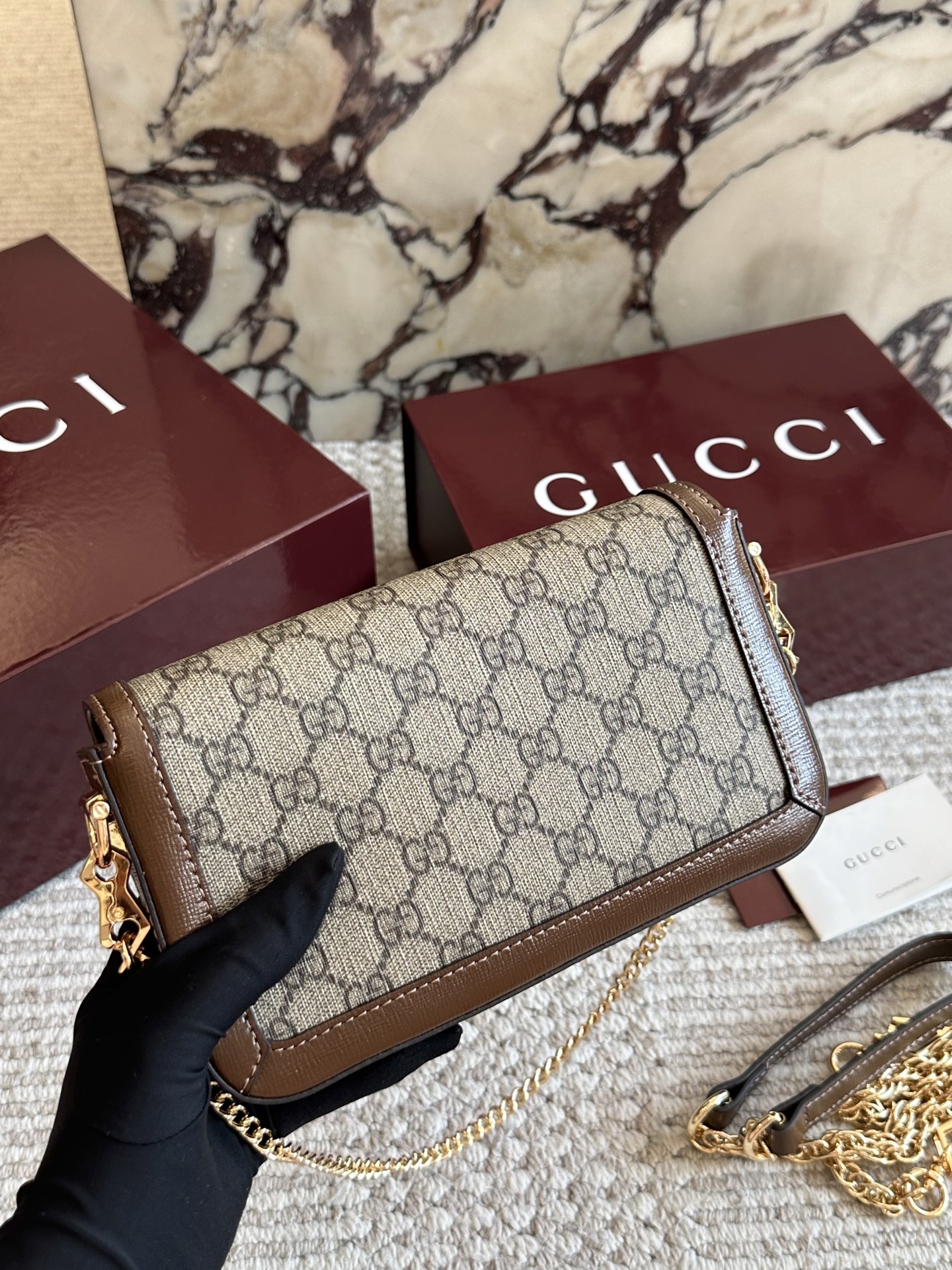 💰235 配盒【复刻版】

size：22*12cm 
GG复古马鞍包 1955链条包
真的好好看！
经典的马衔扣+Monogram+勾边设计，
真的太爱啦！