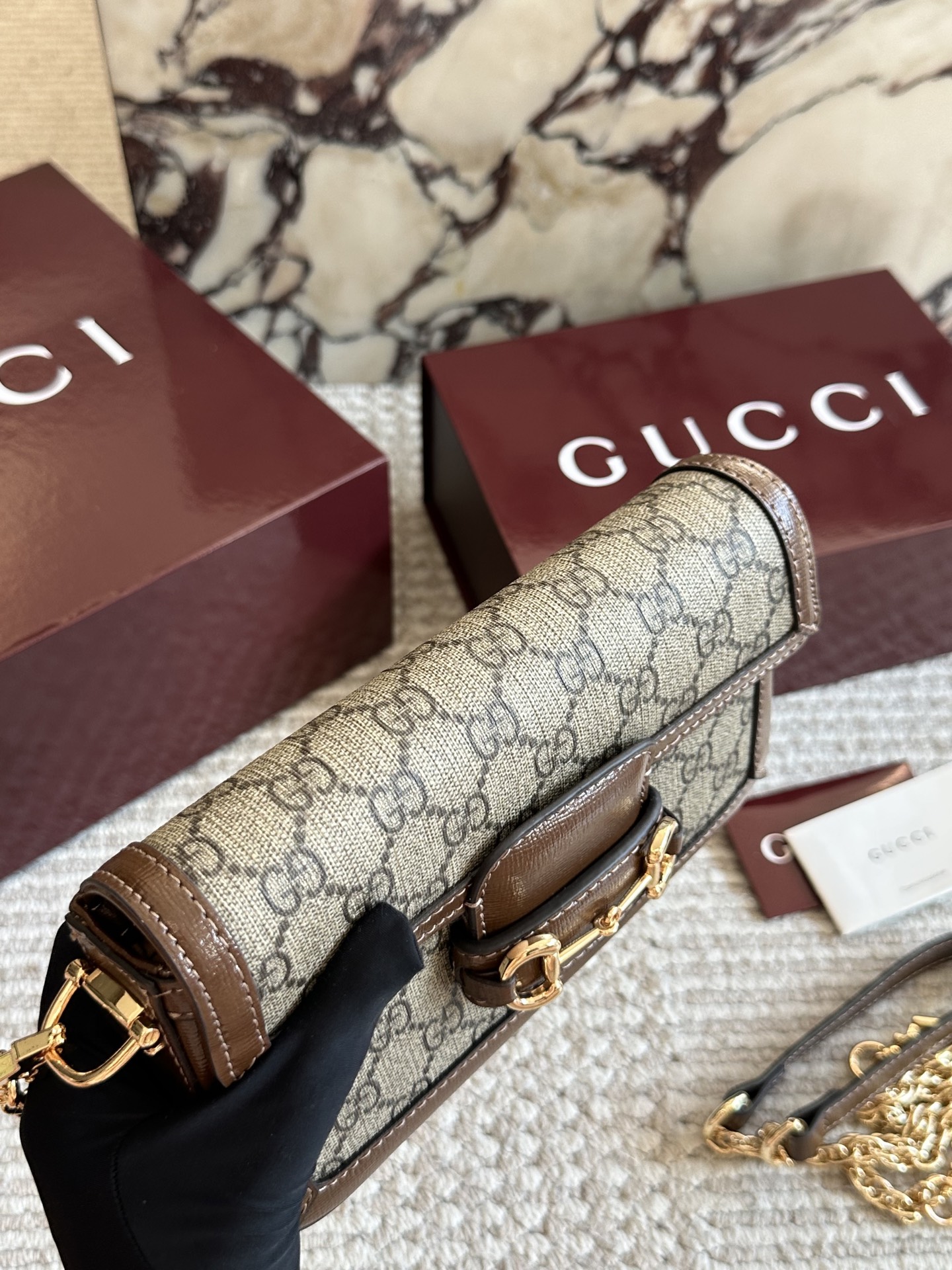 💰235 配盒【复刻版】

size：22*12cm 
GG复古马鞍包 1955链条包
真的好好看！
经典的马衔扣+Monogram+勾边设计，
真的太爱啦！