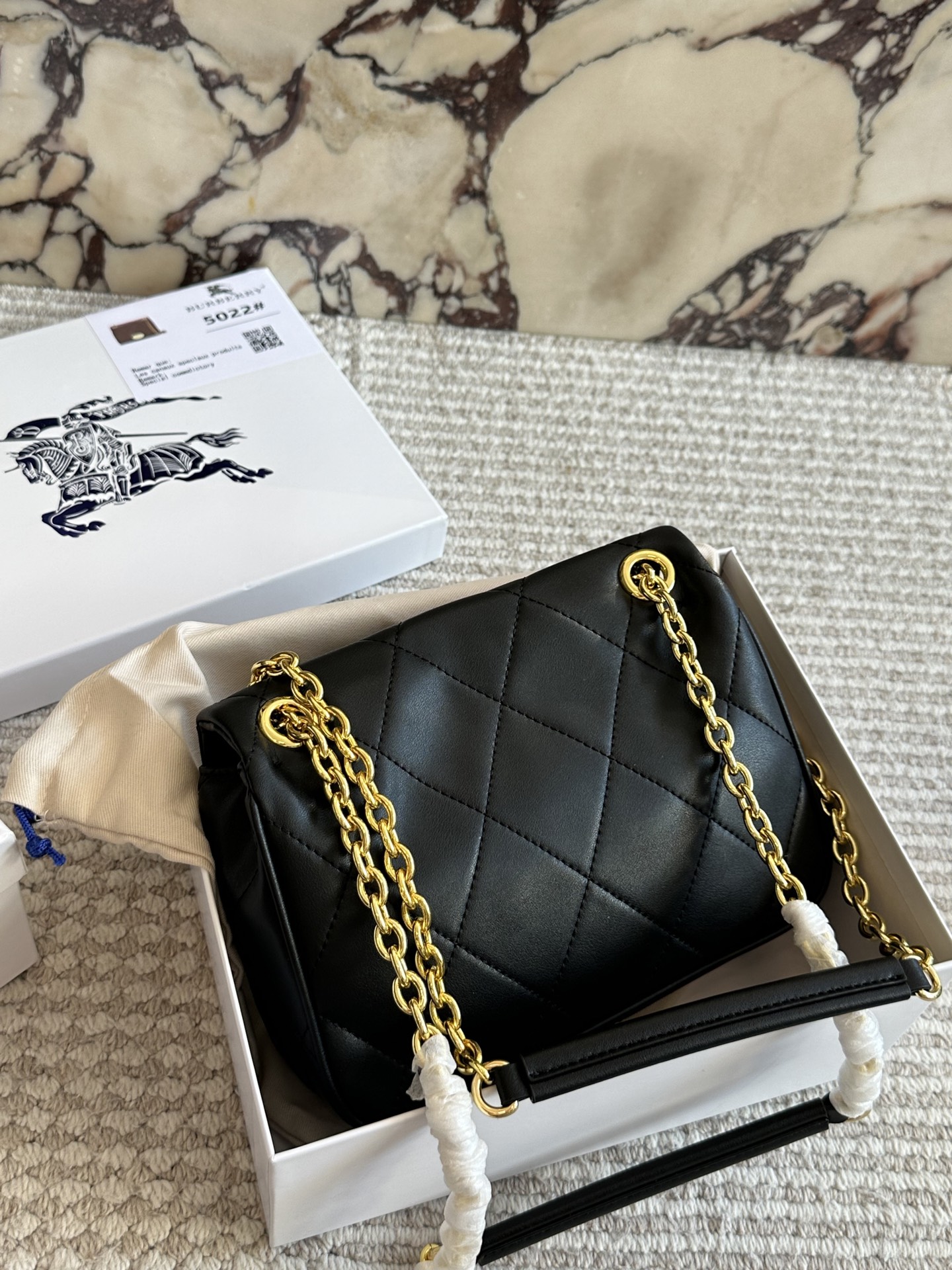 Burberry bag fufu | Burberry Strand — photo 6