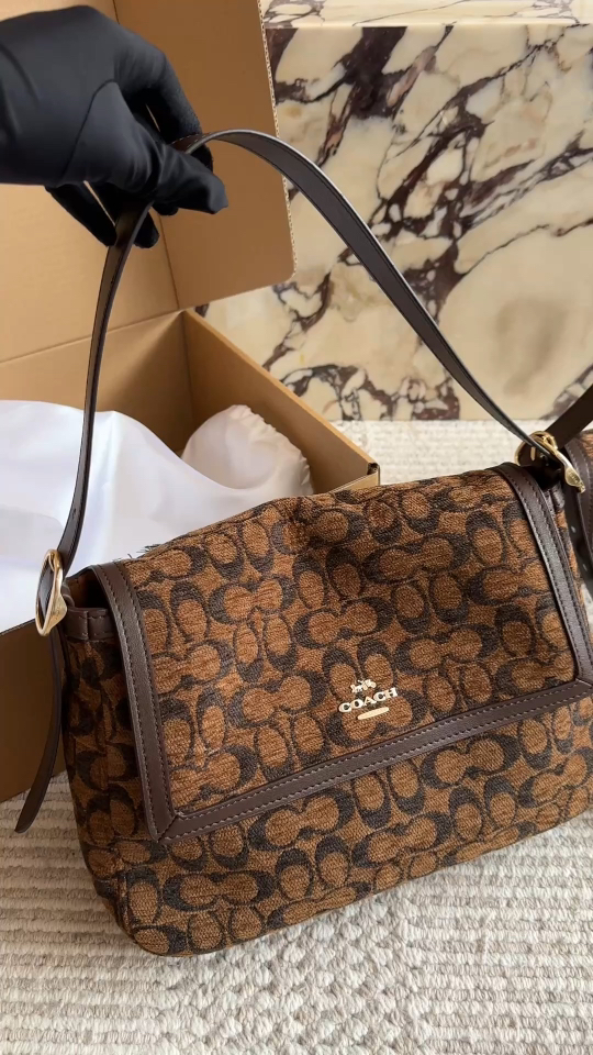 _d879s8SD3ea6W1Hqtx40kbGlxXDxfclw15_MR6Q