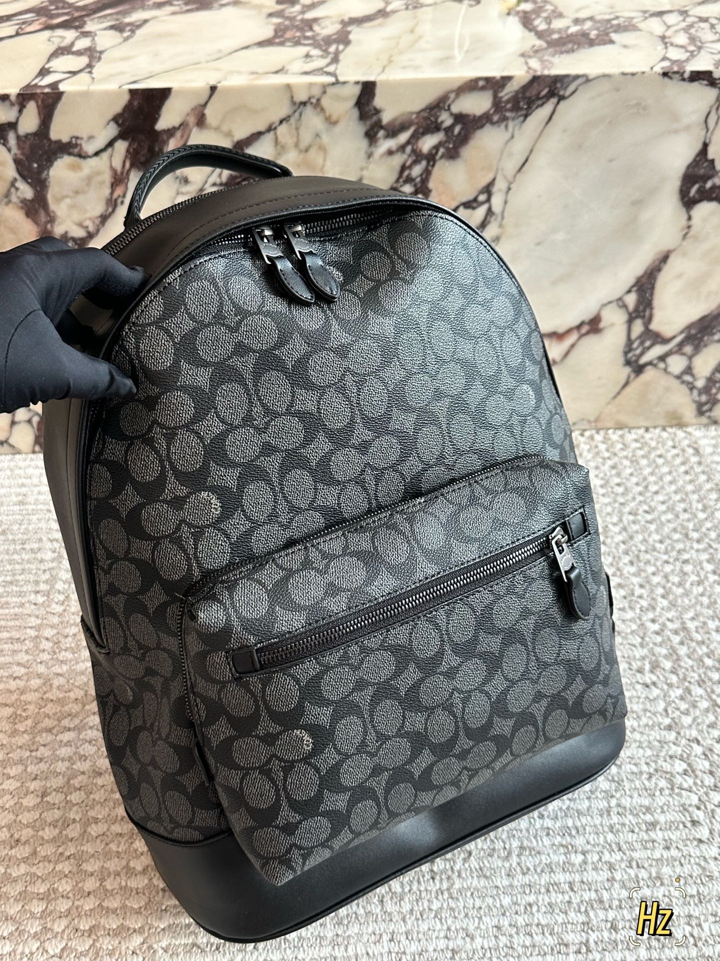 Réplica tamaño: 32*41 cm ¡Mochila clásica de la marca C! ¡La mochila clásica se ve muy bien! ¡Peso ligero! ¡Muy recomen…